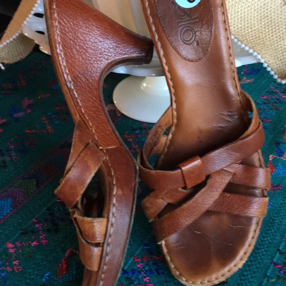 bolo leather hills in very good condition.